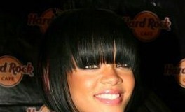 rihanna-bangs-06preview.jpg