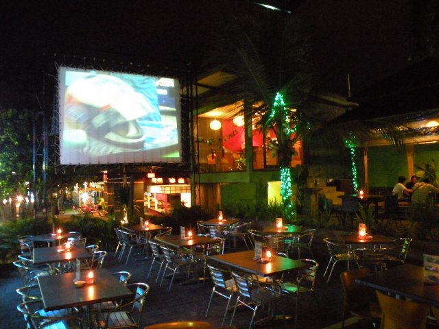 The Pool_Caf_and_Resto