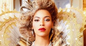 Memiliki nama yang mirip dengan namanya, Beyonce Knowles menuntut produk pakaian, Feyonce