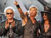 Axl Rose, Duff McKagan, dan Slash akhirnya kembali bersama dalam satu panggung setelah 23 tahun tidak tampil bersama