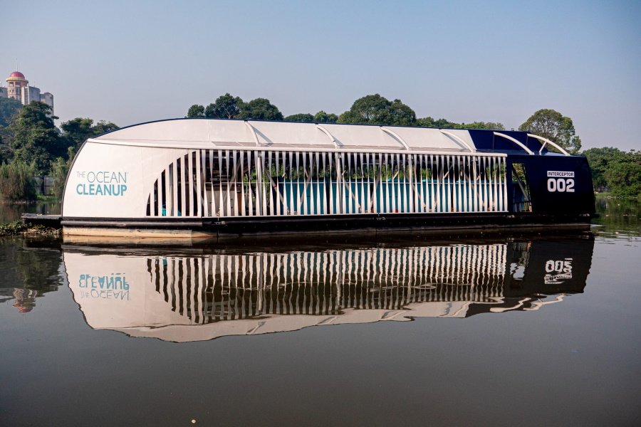 coldplay sponsori perahu untuk sungai di malaysia 