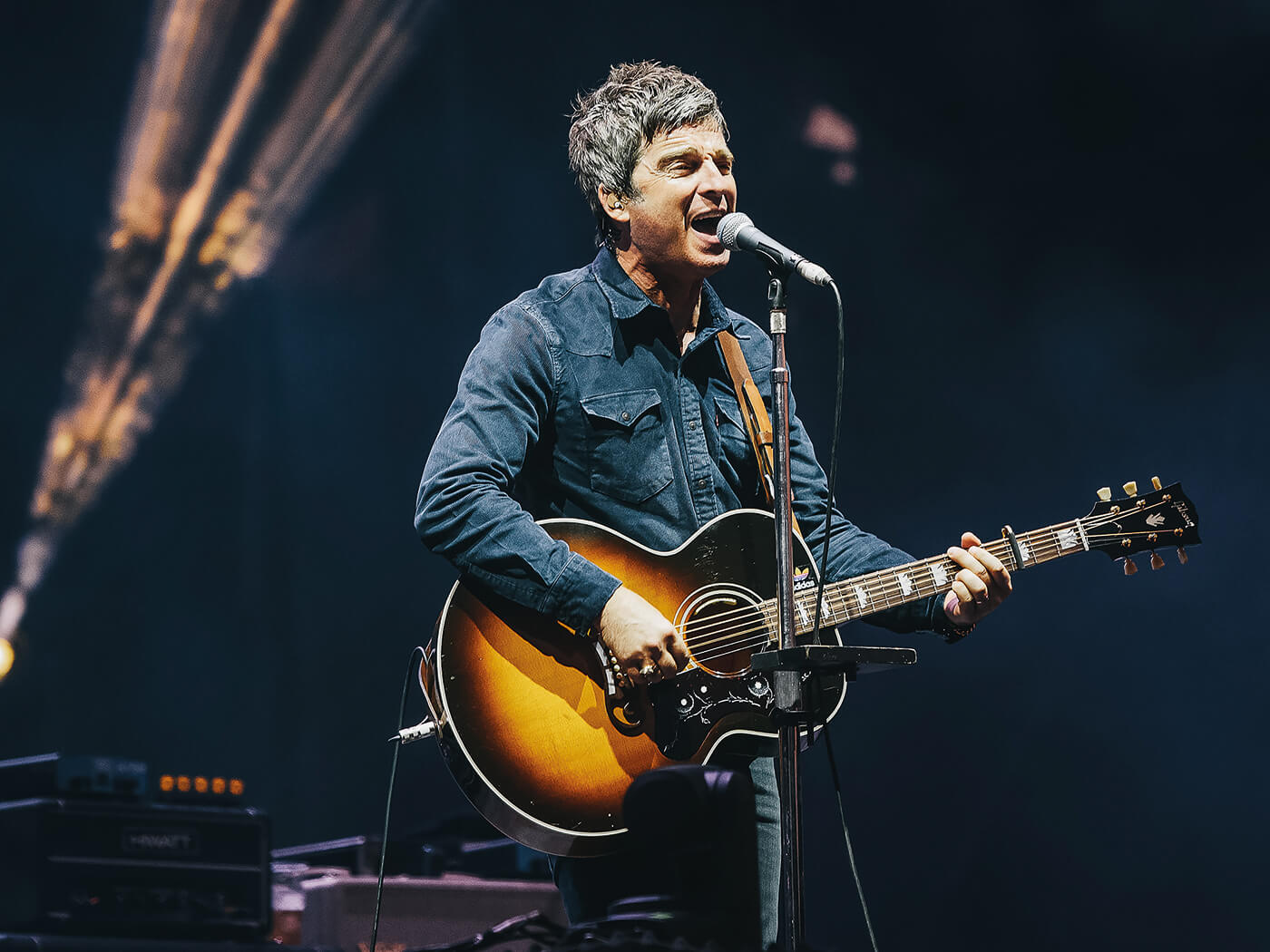 Bantu Kru Yang Terkena Pandemi, Noel Gallagher Jual Gitar Kesayangannya