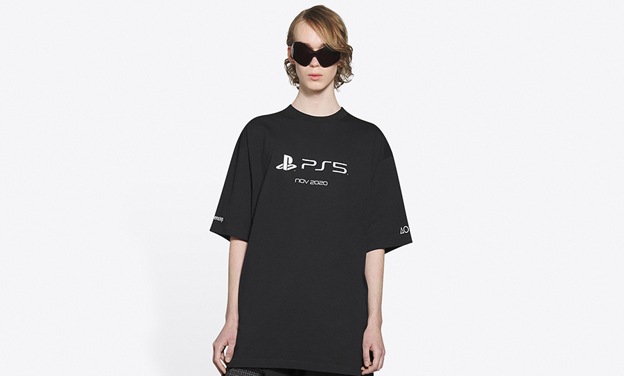Balenciaga x Playstation 5 Keluarkan T-shirt dan Hoodie 