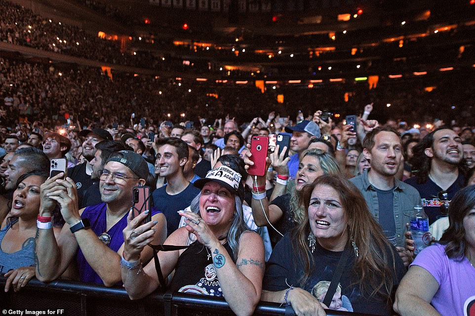 Konser Foo Fighters Di Madison Square Garden Dipenuhi 100 Persen Penonton