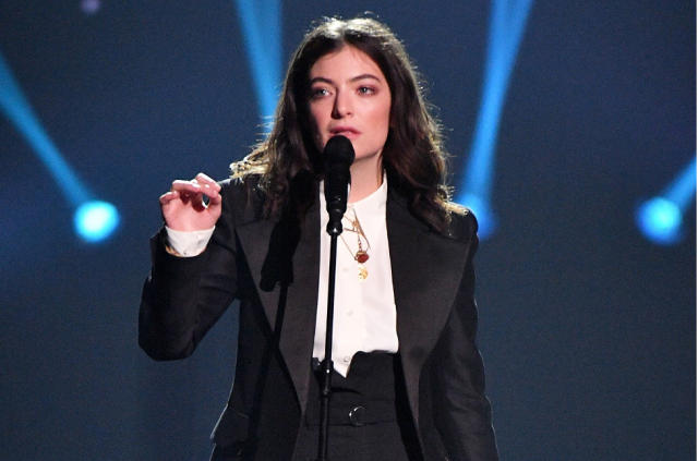 Lorde Kembali Dengan Lagu Baru “Solar Power”