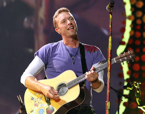 Chris Martin Umumkan Tahun 2025 Coldplay Berhenti Produksi Album