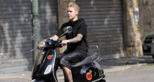 Justin Bieber Jadi Brand Ambassador Vespa pada 2022