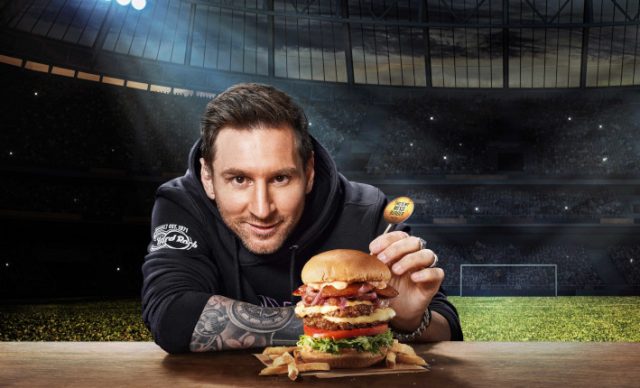 Berkolaborasi dengan Hard Rock Cafe, Lionel Messi Luncurkan 'Burger Messi'