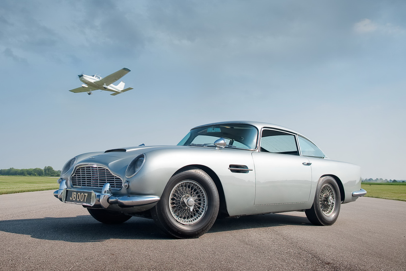 Pernah Dicuri, Mobil James Bond Ini Akhirnya Ditemukan Setelah 24 Tahun