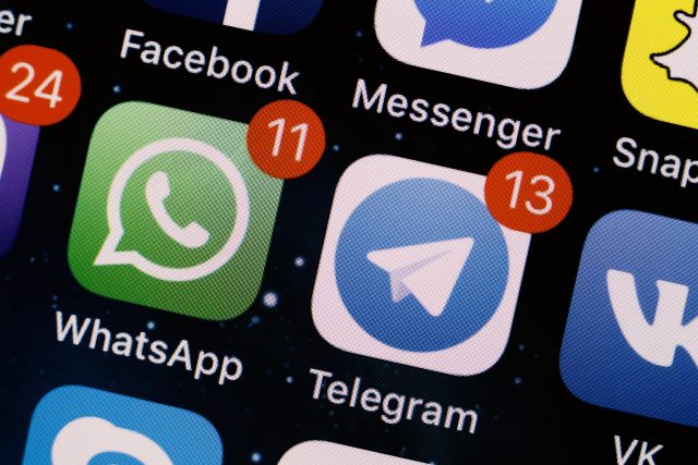 Tentara Swiss Dilarang Pakai Aplikasi WhatsApp Hingga Telegram