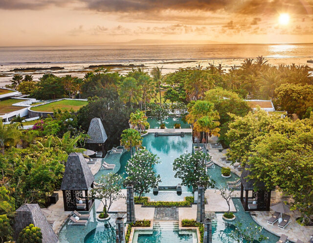 Warm Up Vacation di Sofitel Bali Nusa Dua Beach Resort, Padukan Pesona Bali & Prancis