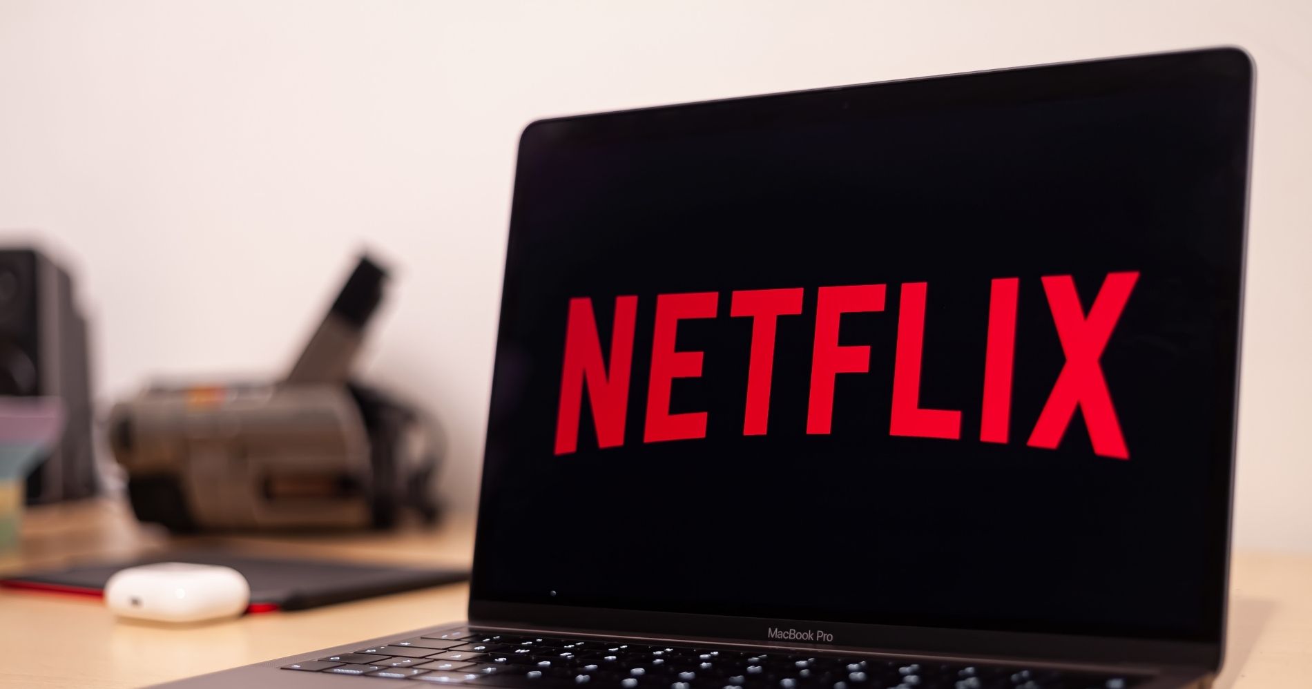 Berbagi Akun Netflix, Akan Dikenai Biaya Tambahan