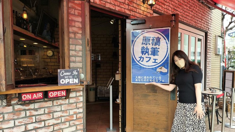 Kafe di Jepang Ini Hanya Terima Pengunjung yang Dikejar Deadline