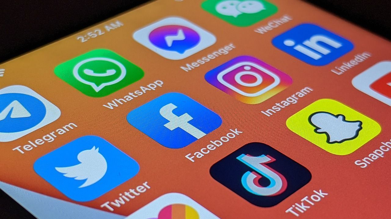WhatsApp, Instagram, Sampai Google Terancam Diblokir Kemenkominfo