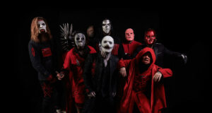 Tampilan Baru Slipknot di Single Teranyar “The Dying Song”