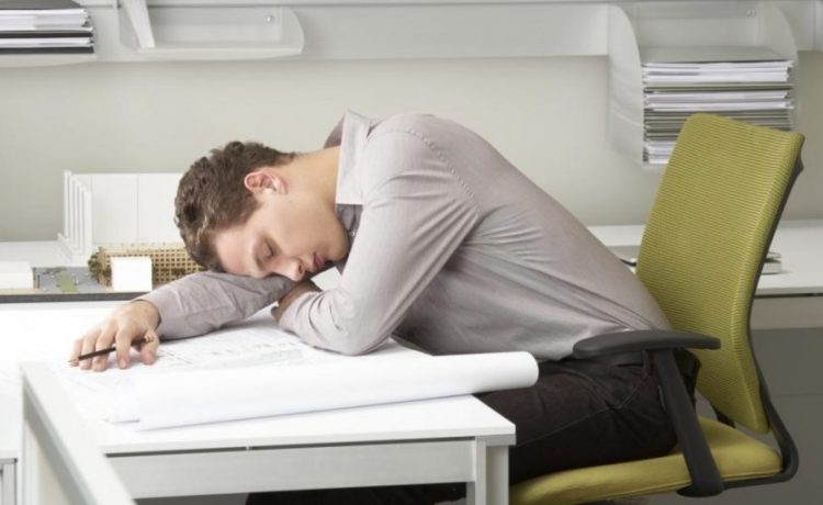 Macam-Macam Tidur Siang yang Bisa Kembalikan Energi Tubuh
