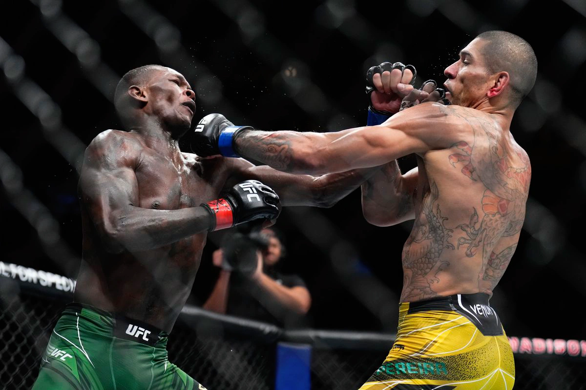 Israel Adesanya Kecewa Dengan Keputusan Wasit Saat Dinyatakan TKO di UFC 281