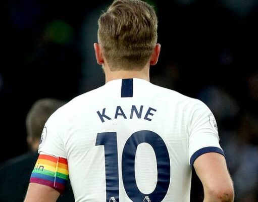 Diancam FIFA, Harry Kane Tetap Akan Mengenakan Ban Kapten Pelangi