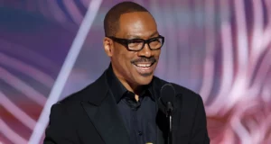 Eddie Murphy Sindir Will Smith di Golden Globe Awards 2023