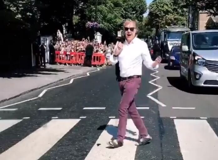 Ternyata Paul McCartney Nyaris Ditabrak Saat Foto Album Abbey Road