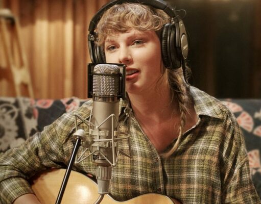 Album “folklore: the long pond studio sessions” Taylor Swift Catat Rekor Baru