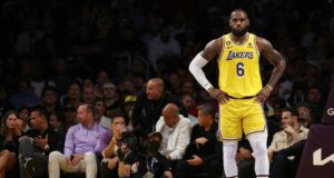 LeBron James Mulai Pikirkan Gantung Sepatu