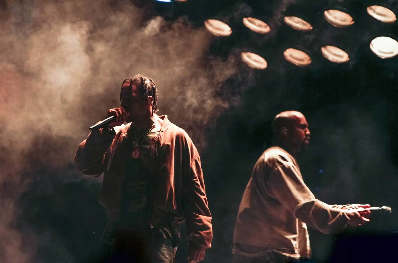 Kanye West Tampil Bareng Travis Scott di Konser Utopia