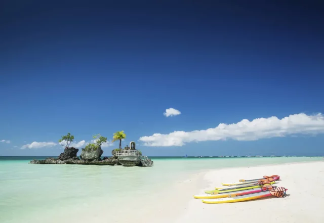 Bening Banget, Ini 10 Daftar Pantai Terbaik di Dunia